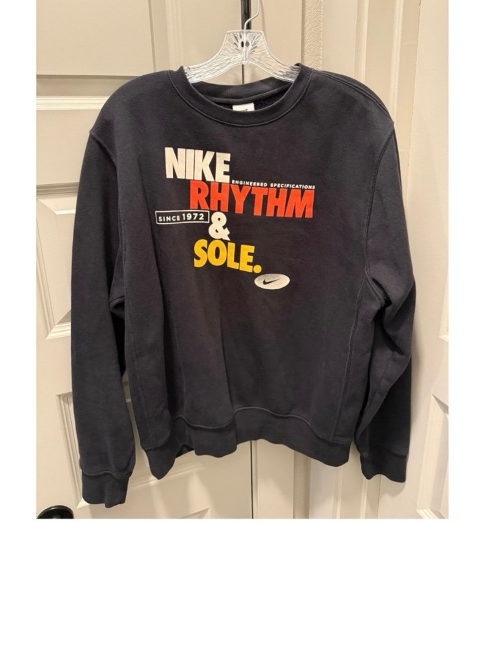 Black Nike Men’s Graphic Crewneck Sweatshirt